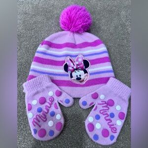 EUC! Disney Brand Girl’s Minnie Mouse Pom-Pom Winter Beanie & Mittens Set